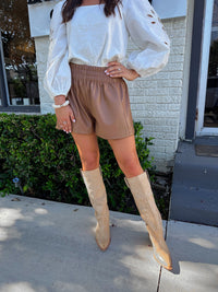 The Lola Leather Short - Chestnut