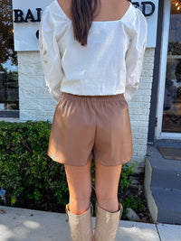 The Lola Leather Short - Chestnut