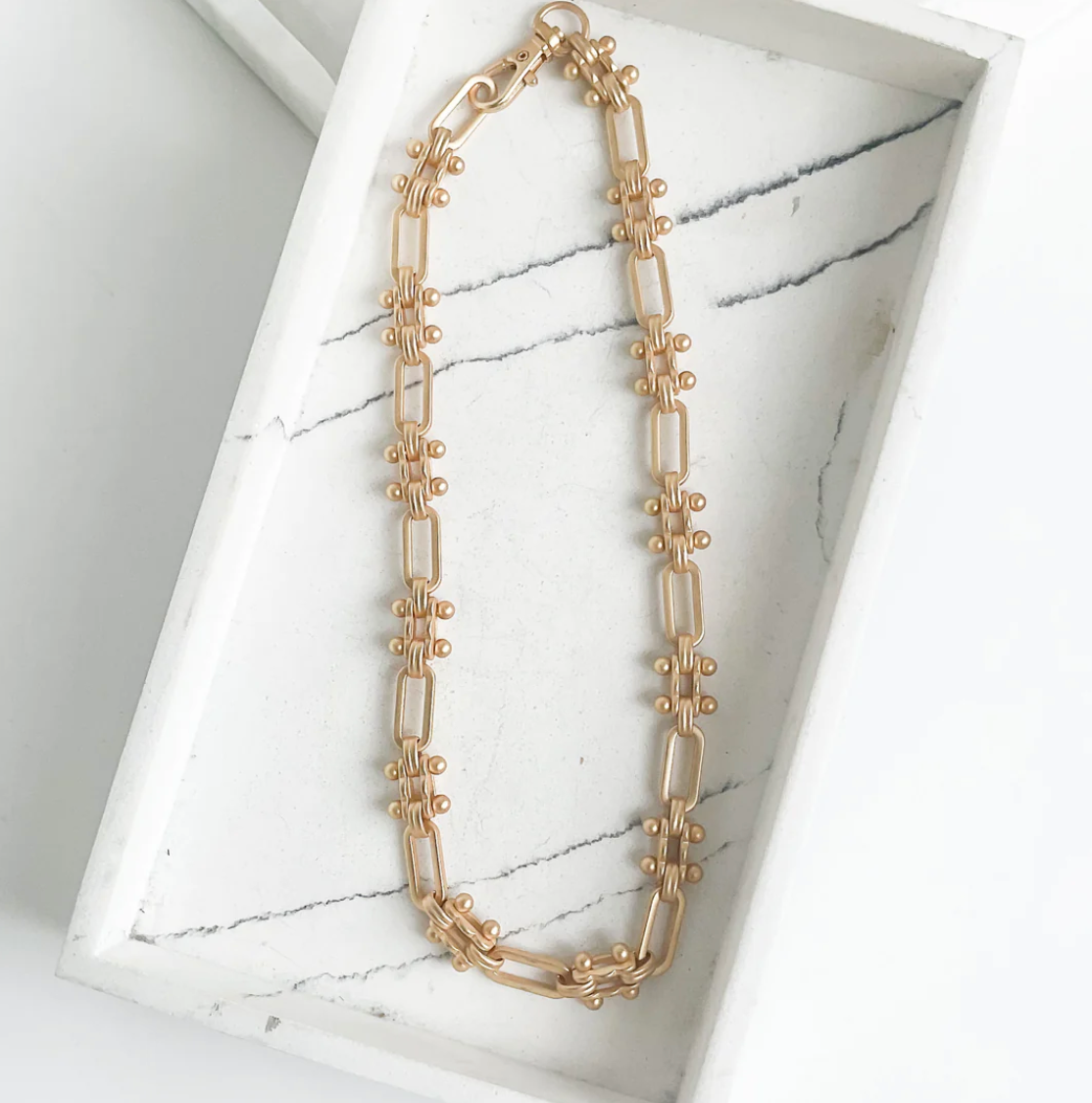 Hinge Necklace