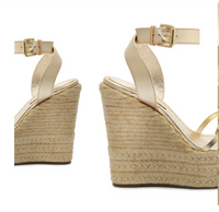 Alexandra Sandal