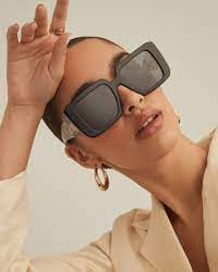 The Marisa Sunglasses - Black/Brown Tort