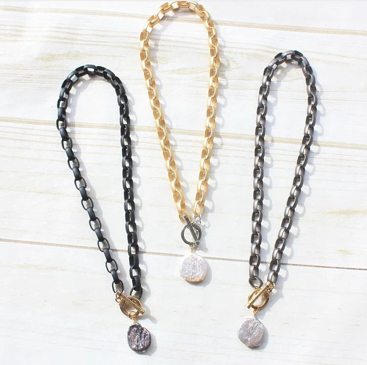 Oval Chain Necklace with Pearl Disc
